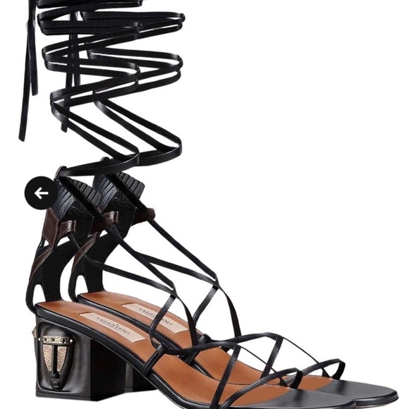 Brown and Black New Tribal Chunky Heel Gladiator It's used. I wear it Once - Picture 5 of 7